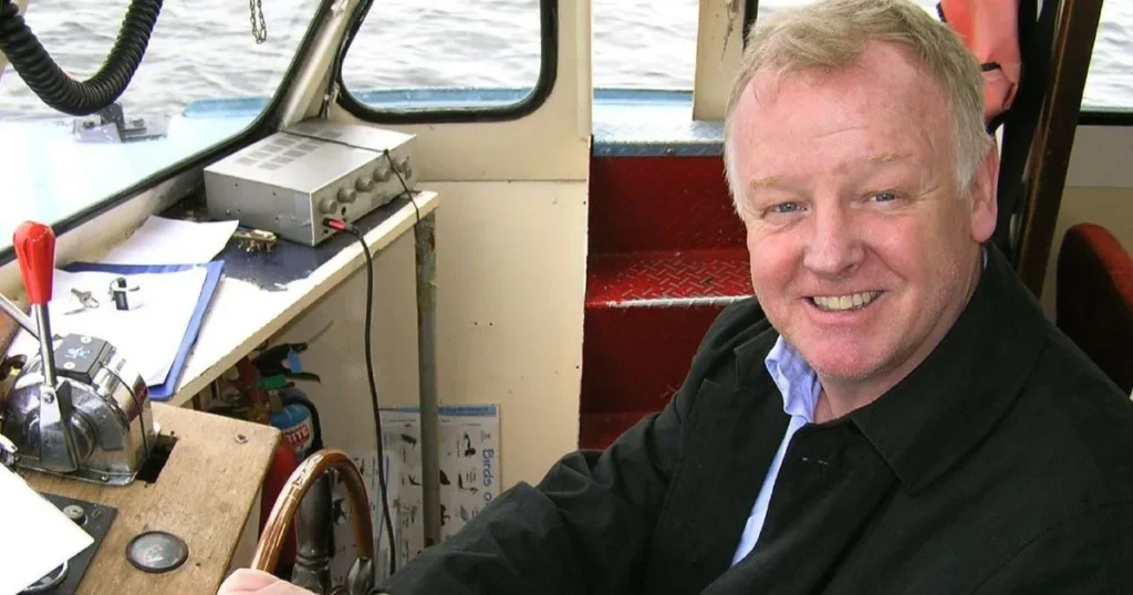 Lessons from Les Dennis's Financial Journey