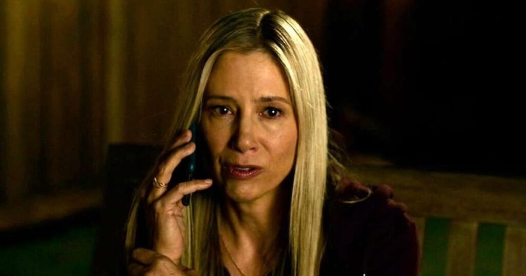 Mira Sorvino as Katherine Ballard