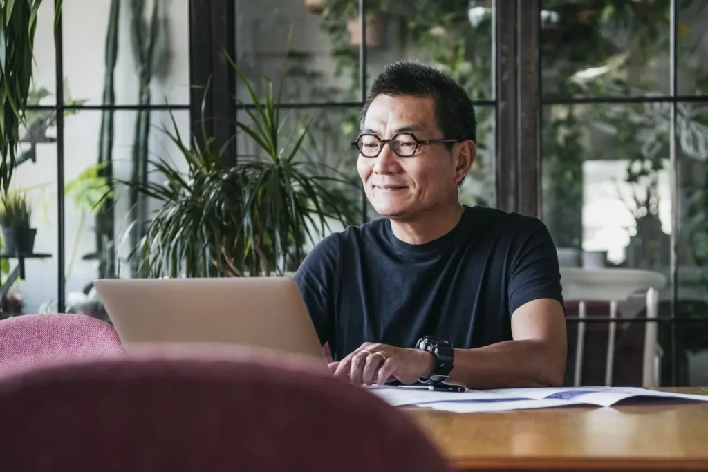 How Multifocal Lenses Are Changing Life for Busy Professionals