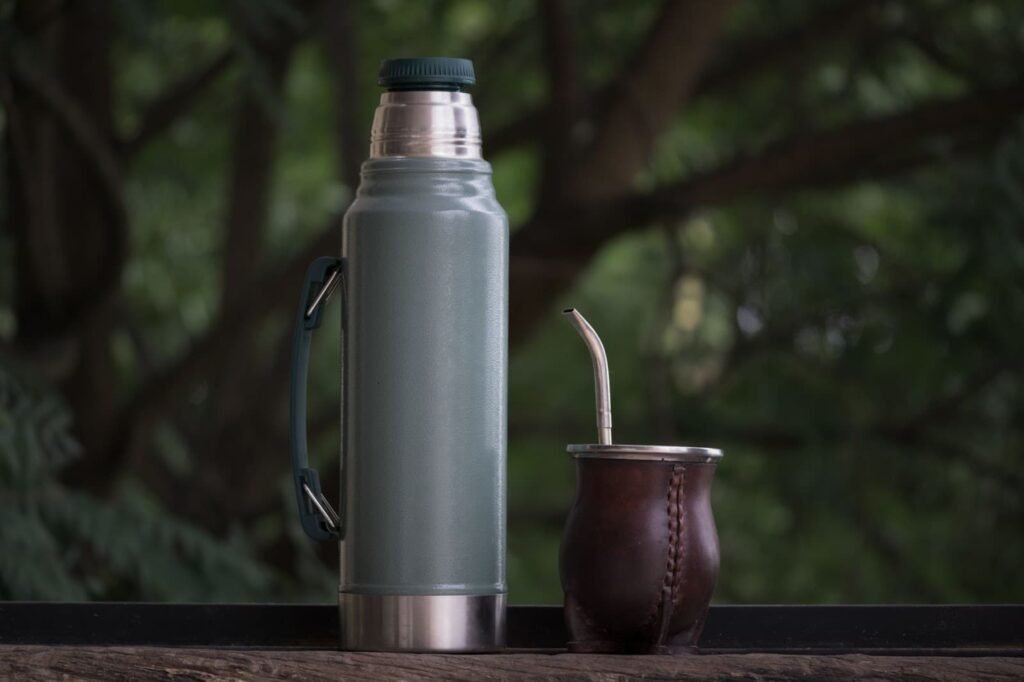 How Premium Stainless Steel Flasks Are Crafted for Daily Use